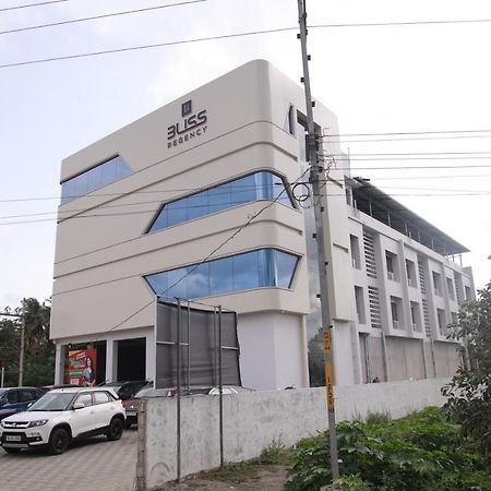 Bliss Regency Business Hotel ปาลักกัด ภายนอก รูปภาพ